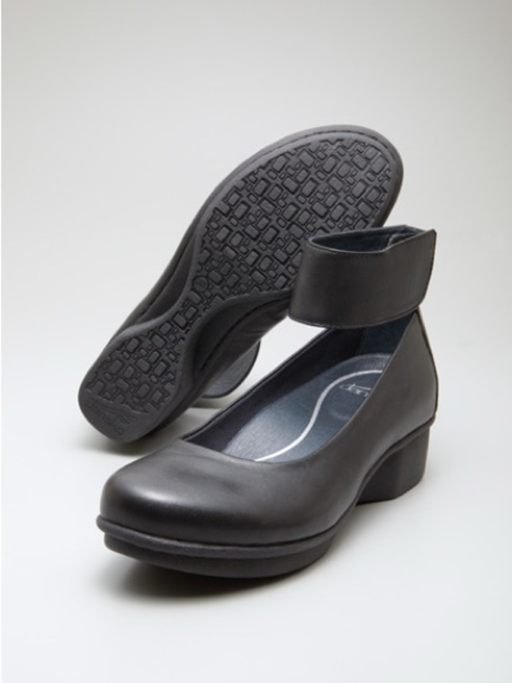 Dansko Lulu Mary Jane Round Toe Ankle Strap Flats Black Leather Size 38